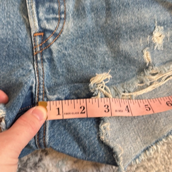 Levi’s 501 High Rise Shorts - Picture 13 of 13